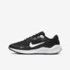 Nike Revolution 7